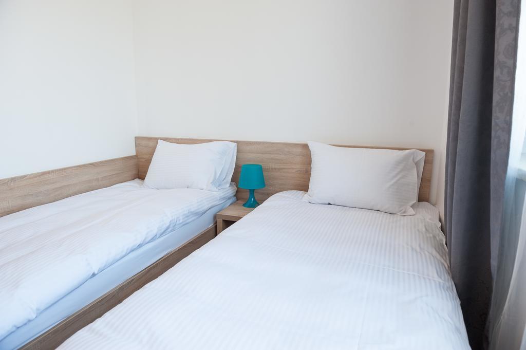 Bed and Breakfast Patra Варшава Экстерьер фото