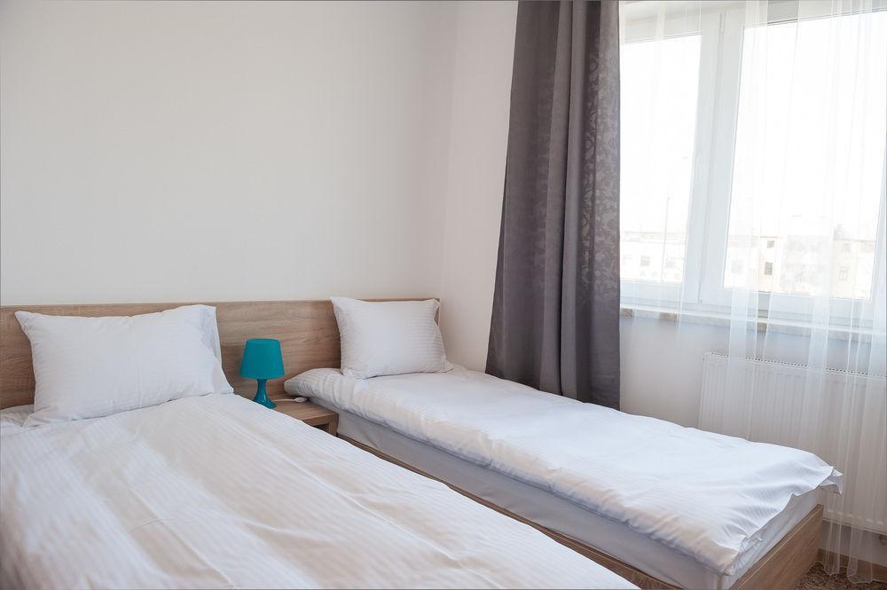 Bed and Breakfast Patra Варшава Экстерьер фото