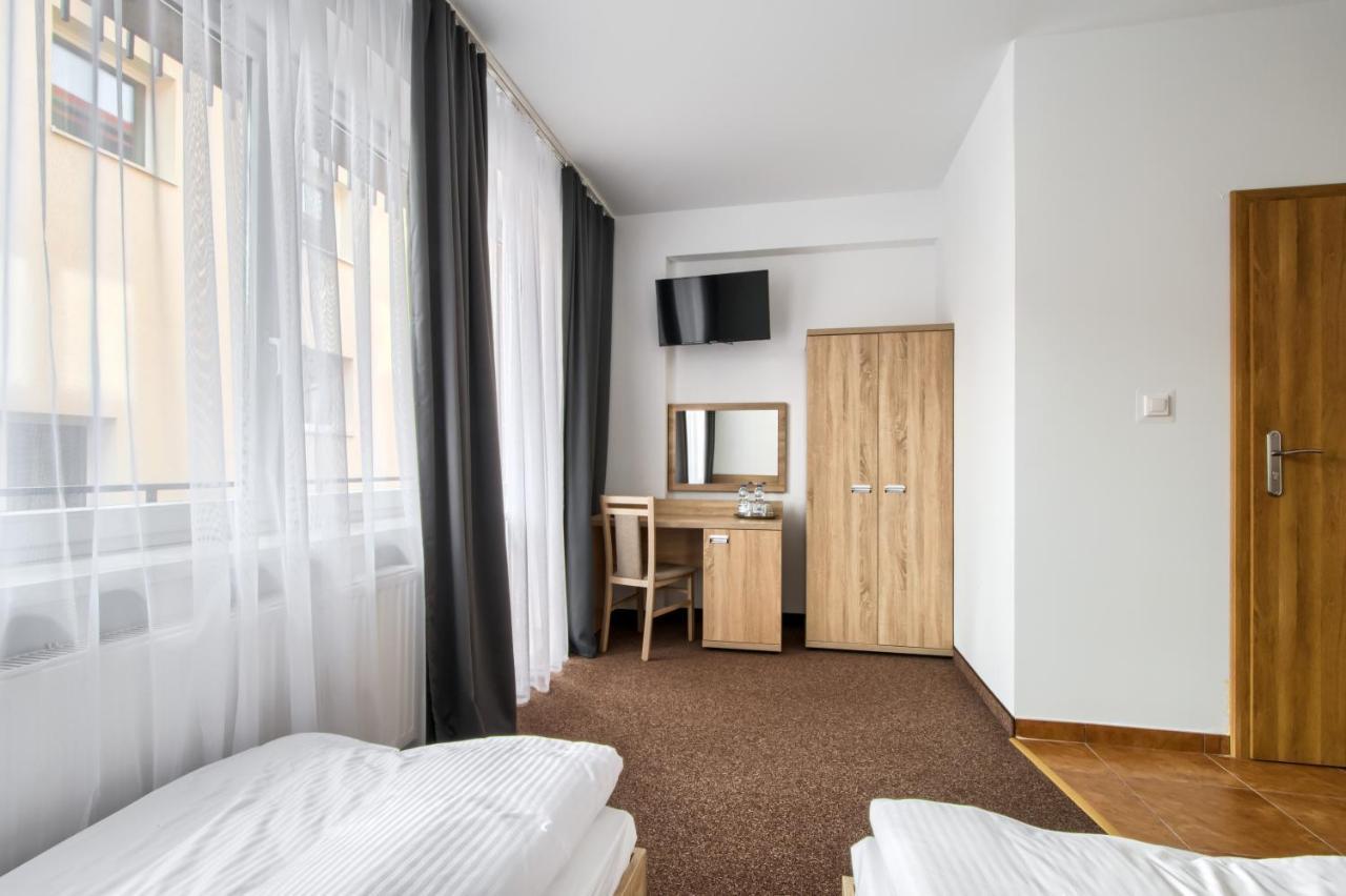 Bed and Breakfast Patra Варшава Экстерьер фото