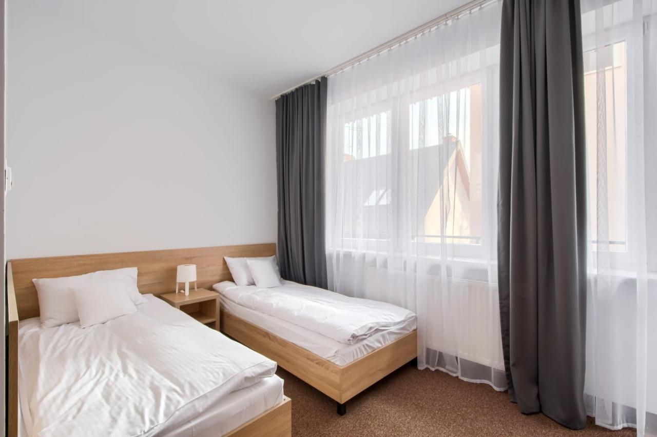 Bed and Breakfast Patra Варшава Экстерьер фото